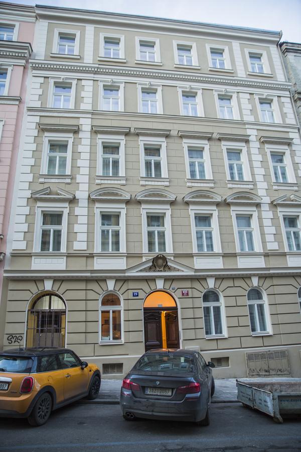 Gregory House Apart otel Prag Dış mekan fotoğraf